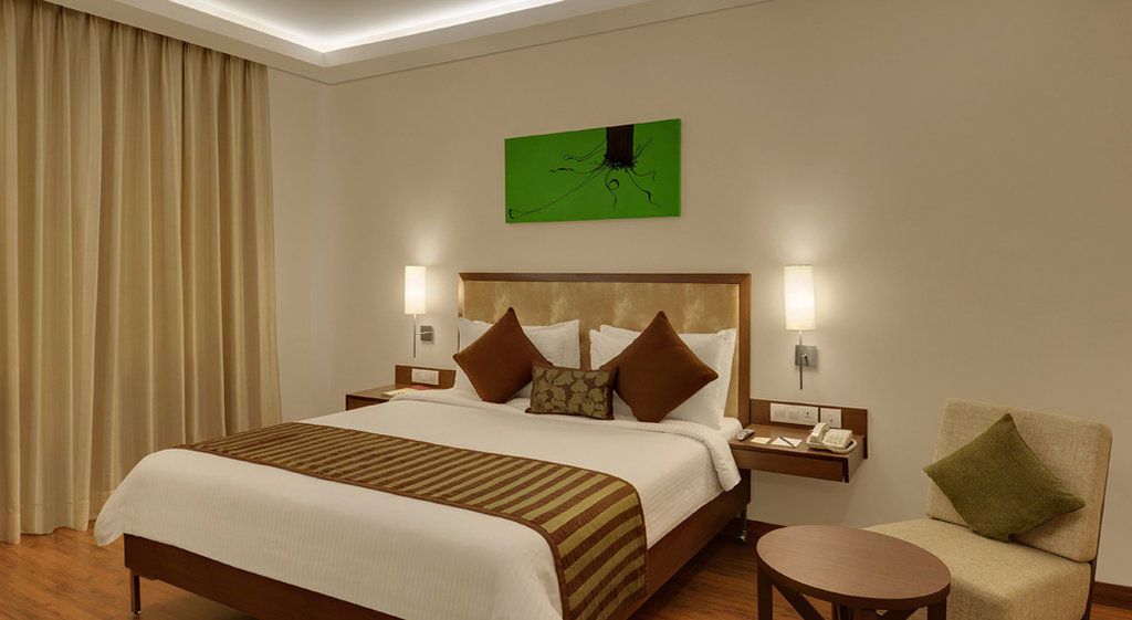 โฟร์พอยต์ บาย เชอราตัน นิวเดลีแอร์พอร์ต ไฮเวย์ Hotel ภายนอก รูปภาพ
